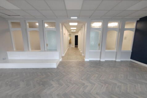 Office to rent Image 4