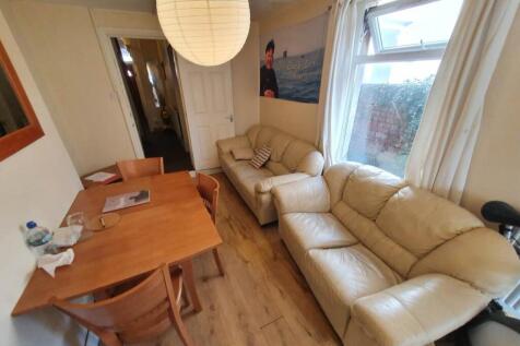 Dining living room (