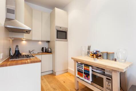 Lettings Hammersmith Sinclair Road- Kitchen.jpg