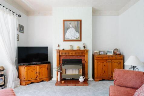 Living Room.jpg