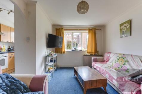 Linnet Close WM-5.jpg