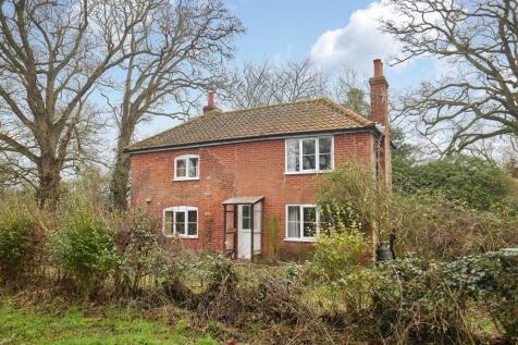 White Cottage 1.jpg