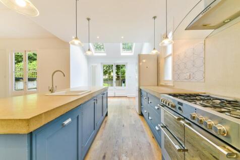 ILDERSLY GROVE, 1-9