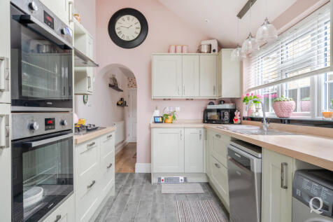 5cda5483-fb5b-438...