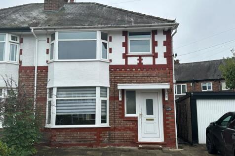 3 Bedroom Semi-Detached in WA4 2BT