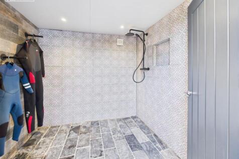 Outside Wet Room .1.jpg