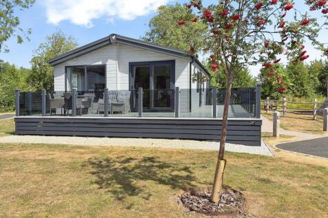 Lechlade, GL7 - property photo