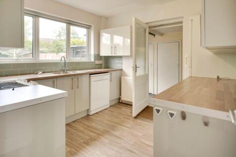 4, Falconers Park, Sawbridgeworth, CM21 photo 4