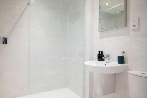 The Kensington Mid - Bathroom