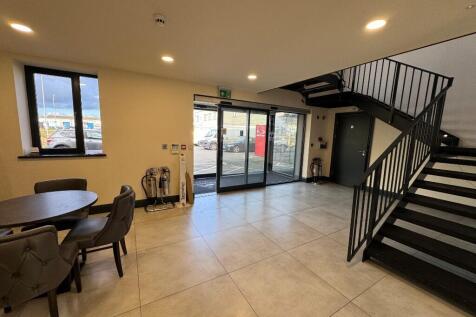 Office to rent Image 4