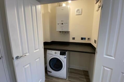 Gaia Drive, Fairfields, Milton Keynes, MK11 photo 3