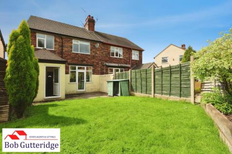 ENCLOSED REAR GARDEN