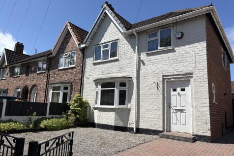 ** Zero Deposit Guarantee Available **
Available to move in end of August 2026 to this immaculate three bedroom end terraced house. The property is located in the popular residential area of L11 and i