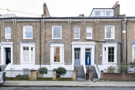 London, E8 - property photo