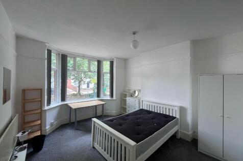 Harlaxton Drive, Nottingham, Nottinghamshire, NG7 photo 5