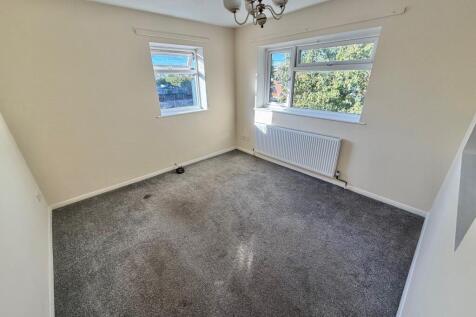 Sprigfield Drive, Westcliff on Sea photo 5