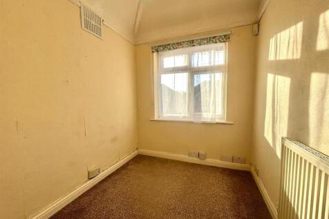 Bedroom 3.jpg
