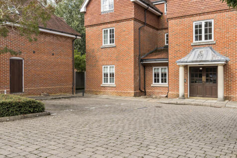 1349632-3-68b98b9...