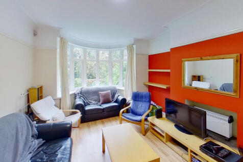 hartley-ave-living-room