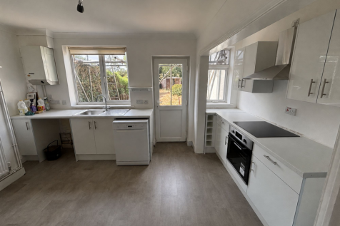 Mancroft Road, Caddington, LU1 photo 3