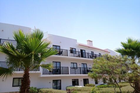 Apartment building 