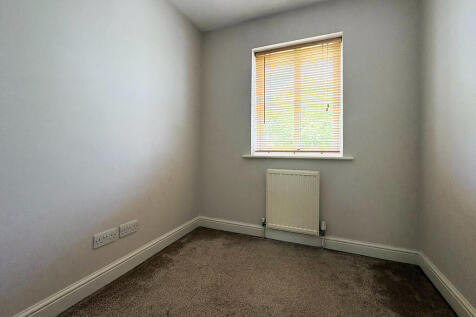 Second bedroom