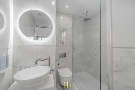 8 KETTINS TERR 191125 EDIT (32 of 46).jpg