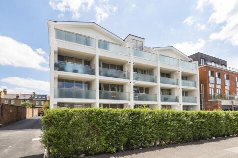 1-bed flat on Lambton Road, London, SW20, £1,650/mo