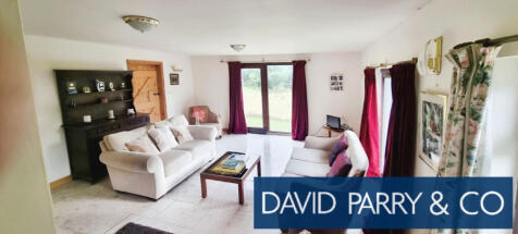 4 Bedroom Property with Land