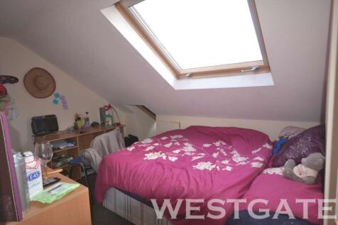 6-bed terraced on Swainstone Road, Reading, £3,900/mo