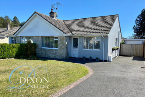 Ferndown, BH22 - property photo
