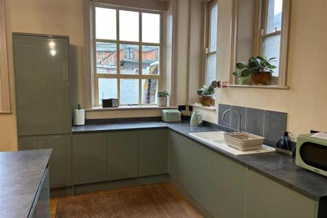 WhatsApp Image 2025-12-10 at 13.36.25 (11).jpeg