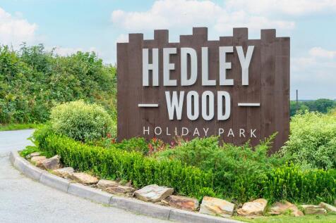 Hedley Wood Holiday Park entrance sign