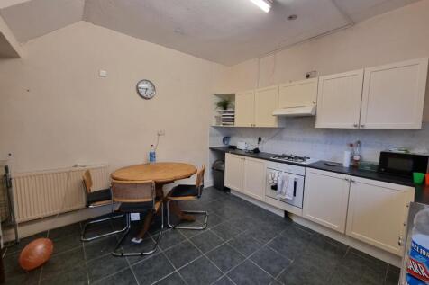 Garden Flat, 63 Avenue Road, Leamington Spa photo 3