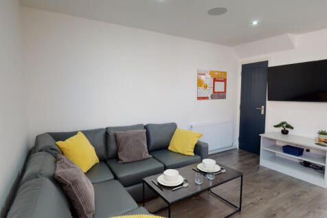 3-bed house on Thornycroft Road, Liverpool, £2,197/mo