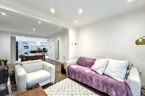 Open plan kitchen dining area