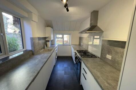 Bicester Road, Aylesbury photo 4