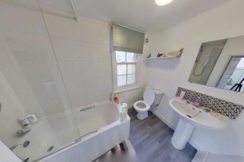 53a-Lenton-Boulevard-Bathroom-2
