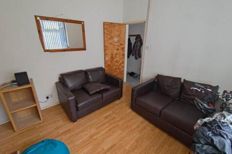 Minny Street, Cathays, Cardiff photo 4