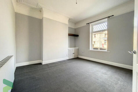 Queen Street, Hoddlesden, Darwen photo 4