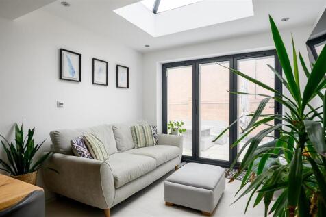 Garden/Family Room