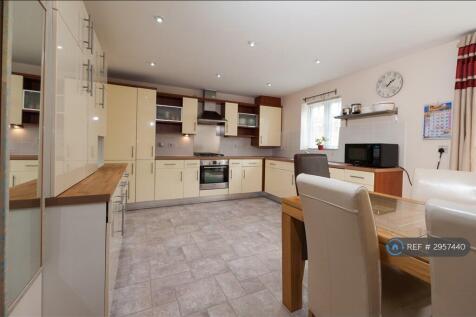 Langley Avenue, Worcester Park, KT4 photo 3