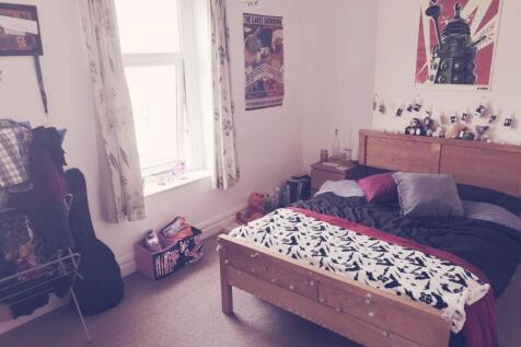 Strathnairn Street , Cathays, Cardiff photo 4