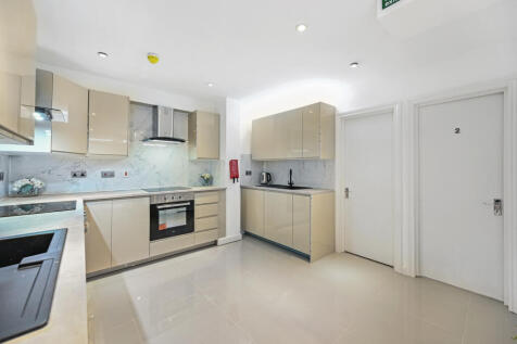 Cambridge Road, Kingston upon Thames, Surrey photo 5