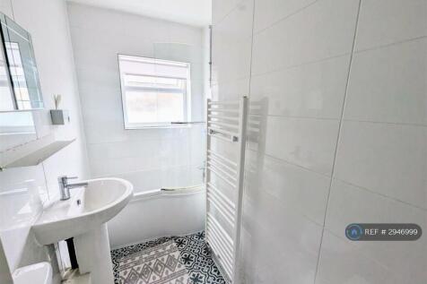 Newnham Road, Newark, NG24 photo 3