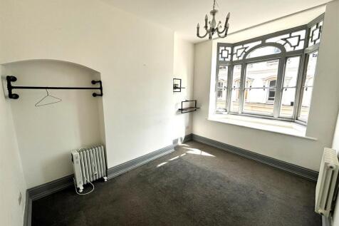 North Street, Havant photo 5