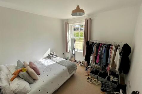 Bedroom.jpg