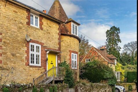 Edenbridge, TN8 - property photo