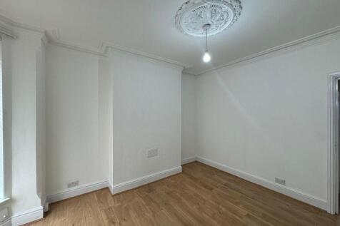 Wimbourne Road, Nottingham, Nottinghamshire, NG7 photo 5