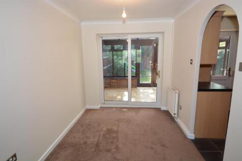 Osprey Close, Wanstead photo 4